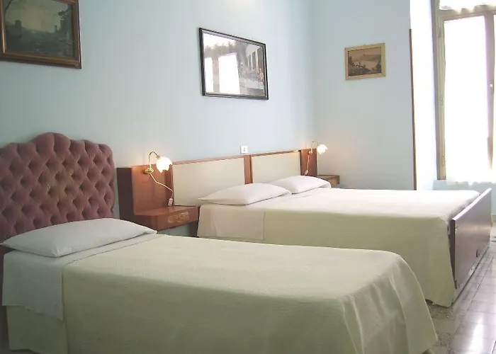 Nautilus Szálloda 3*